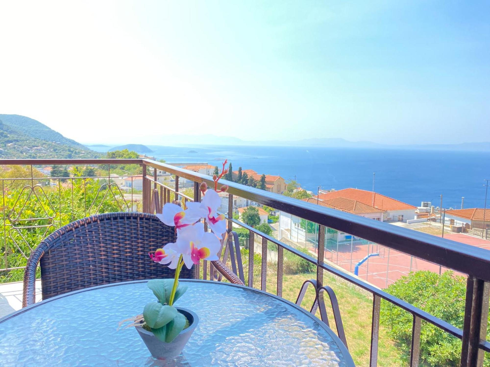 Demie And George Ηouse Villa Loutraki  ภายนอก รูปภาพ